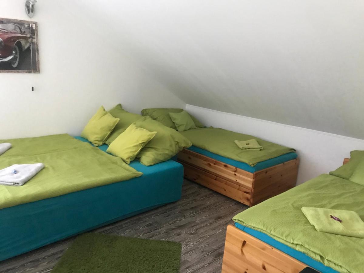 فيلدين ام ورثرسي Old'S Car Zimmer & Apartment Vermietung المظهر الخارجي الصورة