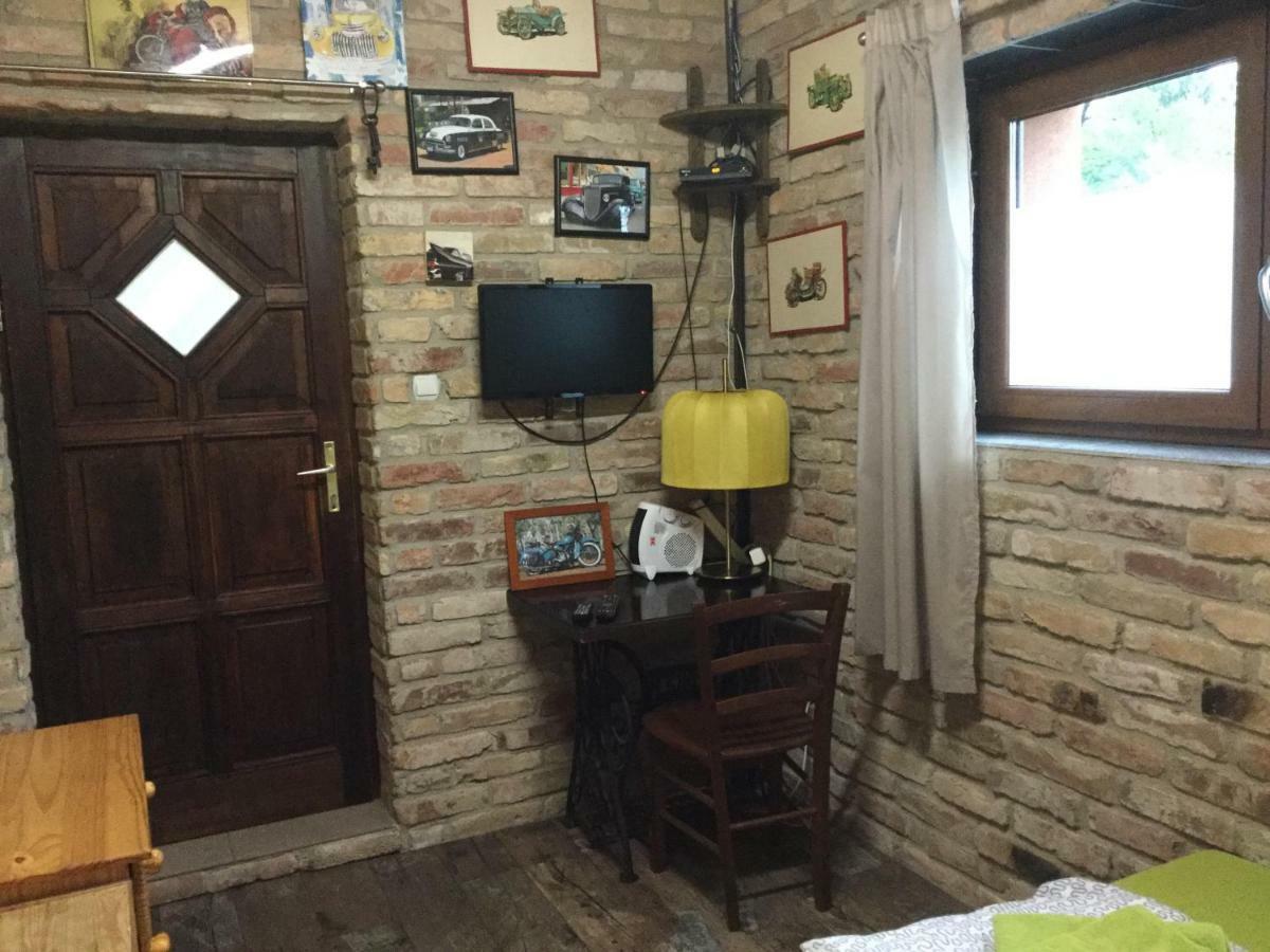 فيلدين ام ورثرسي Old'S Car Zimmer & Apartment Vermietung المظهر الخارجي الصورة